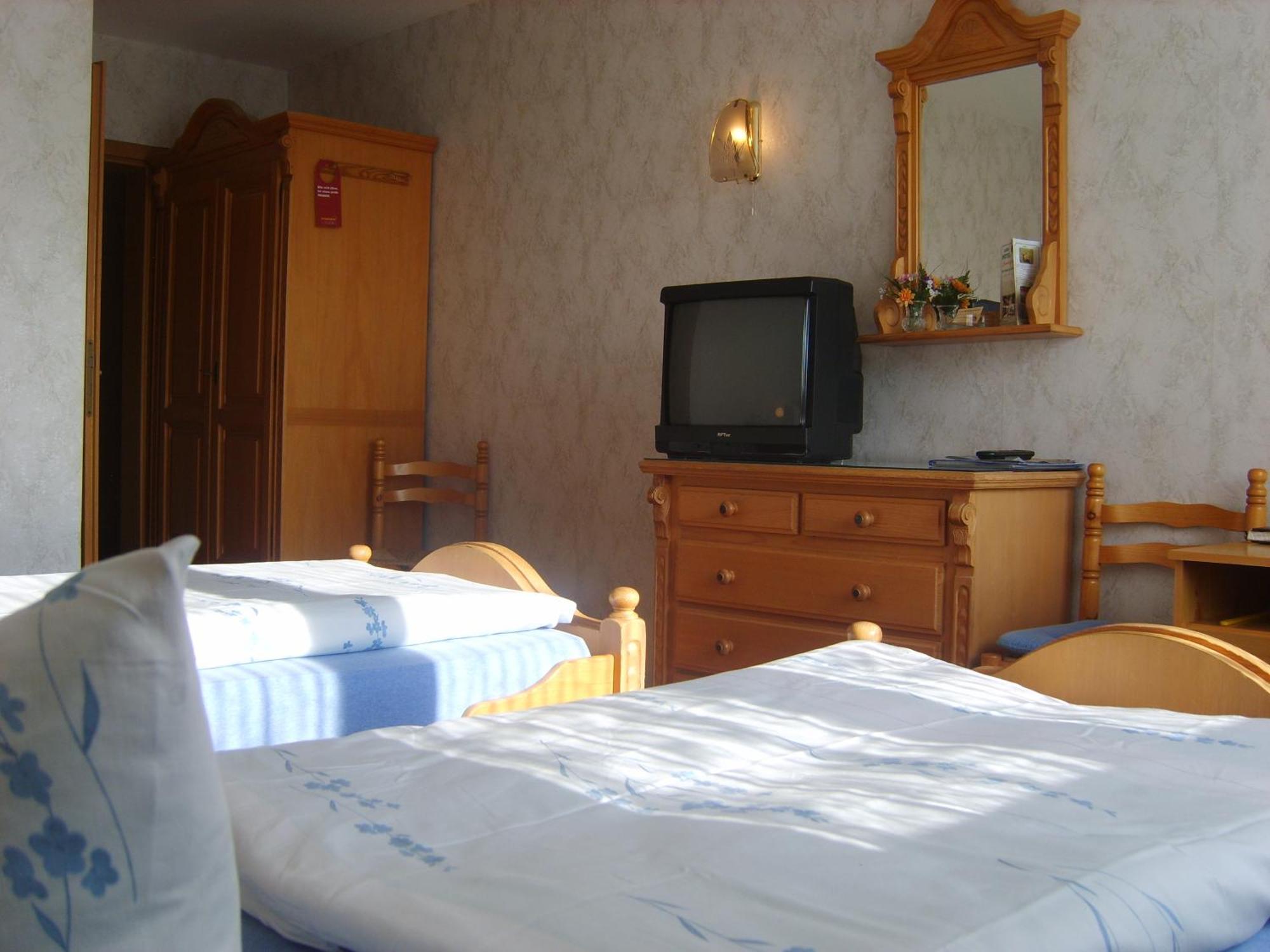 Landhotel Sperlingsberg Crimmitschau Екстер'єр фото